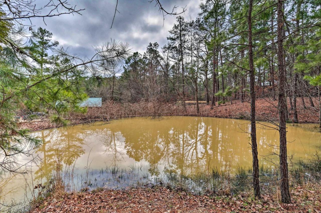 Broken Bow Log Cabin With Fire Pit, Pond, And Deck! Exteriör bild