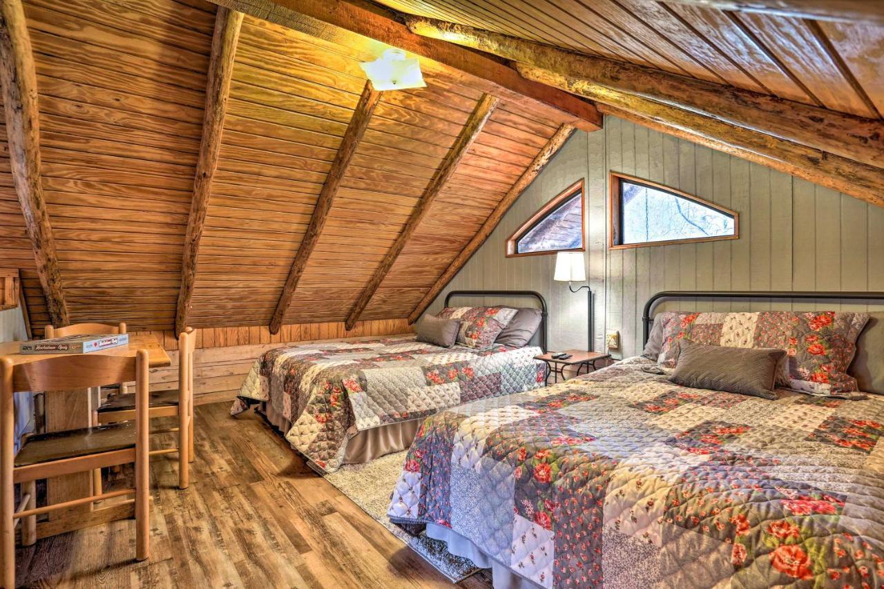 Broken Bow Log Cabin With Fire Pit, Pond, And Deck! Exteriör bild