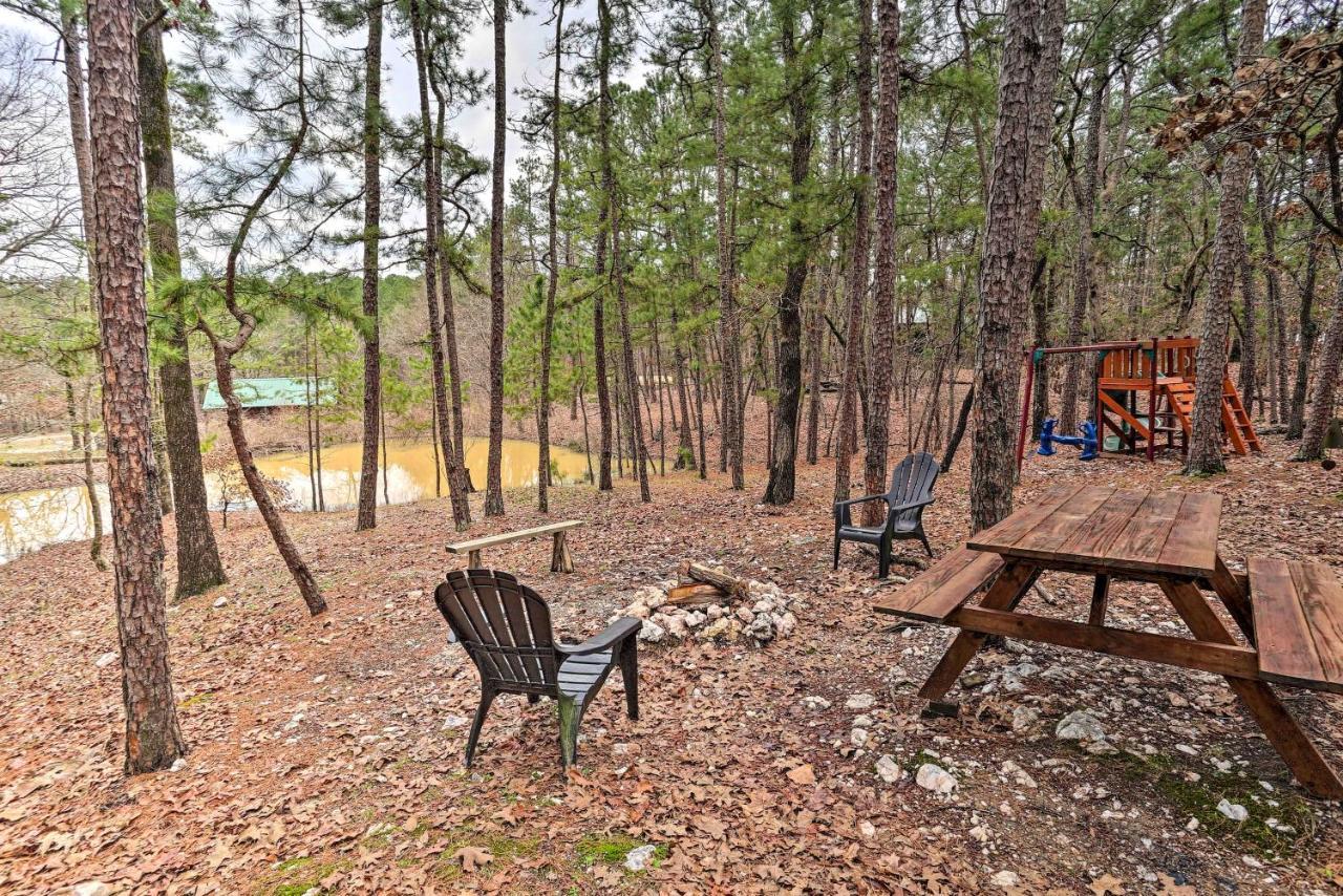 Broken Bow Log Cabin With Fire Pit, Pond, And Deck! Exteriör bild