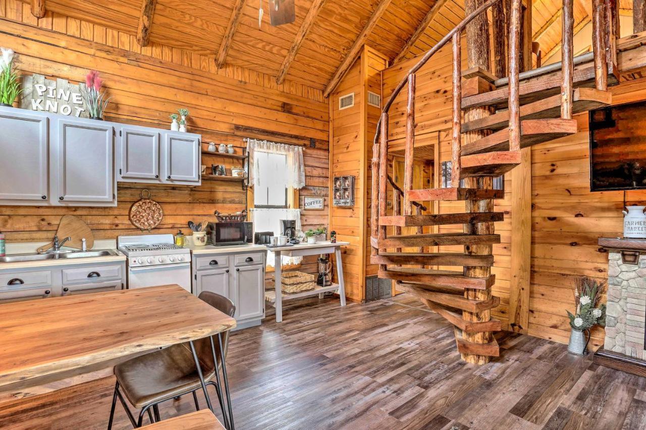 Broken Bow Log Cabin With Fire Pit, Pond, And Deck! Exteriör bild